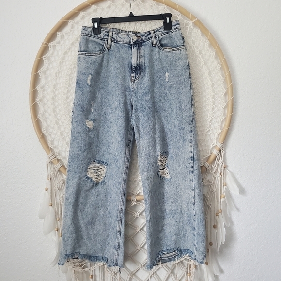 Avec Les Filles Distressed Wide Leg High Rise Cropped Jean Size 28 - Picture 3 of 12